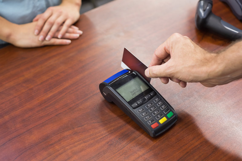 customer pays using card
